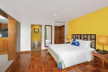 هتل Homm Suites Laguna