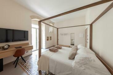 פנסיון Meteoron Luxury Rooms