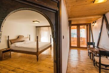 بنسيون The Lion's Residence