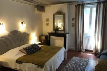 Bed and Breakfast La Maison Du Barry   Piscine   Billard   10 Personnes