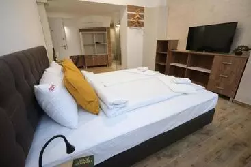 ベッドアンドブレックファースト Palace Megdan