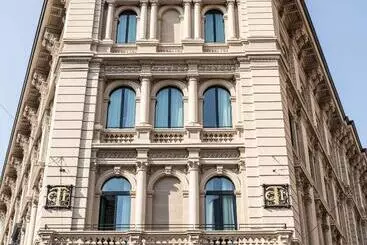 Radisson Collection Hotel, Palazzo Touring Club Milan