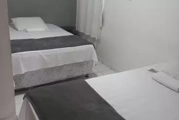 ペンション Pousada Surya