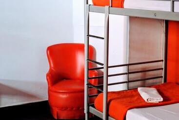 مسافرخانه Feetup Home Backpackers Valencia