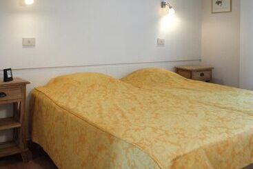 هتل Elckerlyck Inn