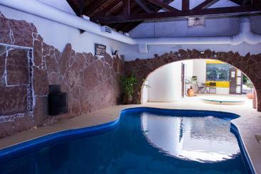 ホテル San Remo Villa Corral Apart