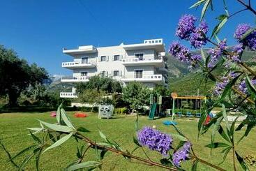 پانسیون Vila Hadhri Borsh