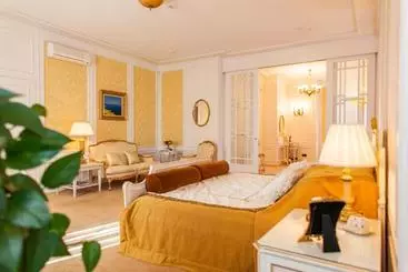 Tb Palace Hotel & Spa