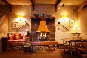 酒店 Wayford Bridge Inn