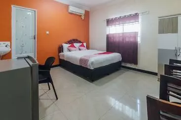 Hotel Satria Guest House By Oyo Rooms