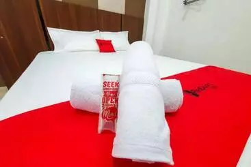Hotel Reddoorz Near Stasiun Purwosari