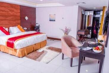 פנסיון Room In Apartment Limewood Hotel Presidential Suite