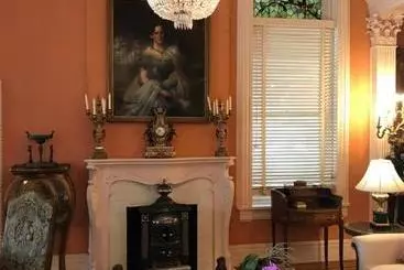 ベッドアンドブレックファースト Burke Mansion