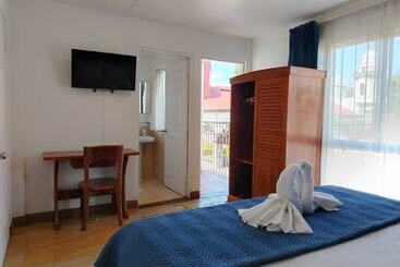 Park View Hotel & Restaurant