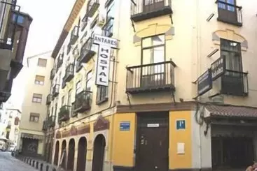 Hôtel (catégorie 1/2 *) Antares