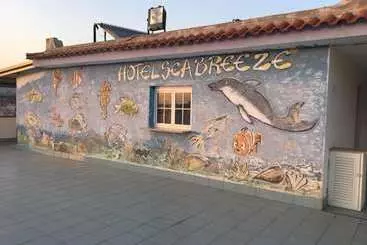 Отель Sea Breeze