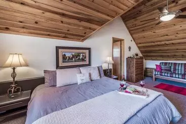 Mökkimajoitus Breakaway Cabin