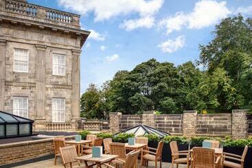 Hotel Ensana Buxton Crescent