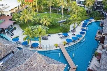 בית מלון כפרי Holiday Ao Nang Beach Resort, Krabi