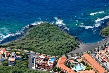 Huoneisto Residencial El Conde