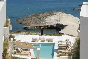 Hotel White Pebble Suites