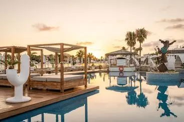 Apart Hotel Lago Resort Menorca  Casas Del Lago Adults Only