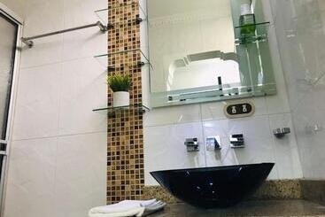 Bed and Breakfast Aloja T En Zona Centrica De Armenia