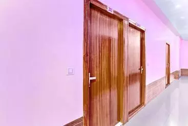 Hotel Oyo 80778 Sajan