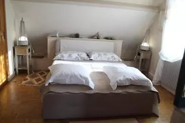 Pensjonat La Renaudiere En Bourgogne