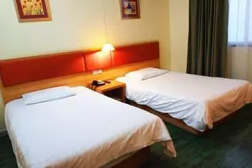 Hotel Home Inn Industrial Park