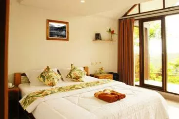 Hotel Munduk Clove