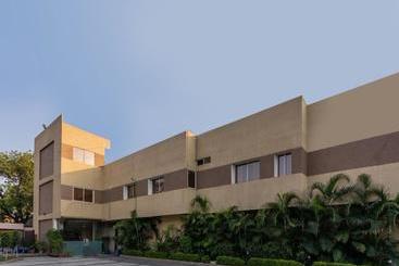 فندق Collection O 79338 Collection O  Sannidhi