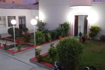 Pensão Om Shanti Guest House