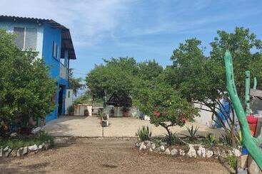 פנסיון Galerazambahostal