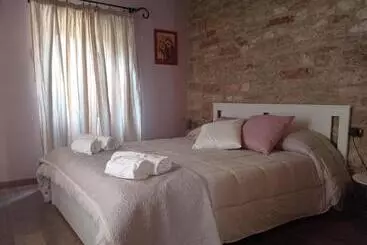 Hotel Tenuta Le Garzaie   Villa Furlo