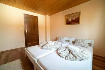 Pension  Csodaszarvas Vendégházak