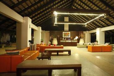 אתר נופש Hansar Casuarina Cha Am