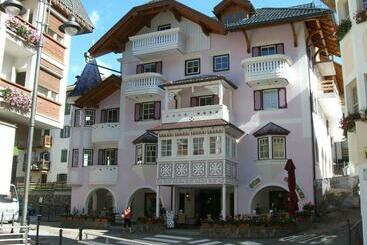 호텔 Ciasa Mancin Suite Apartments