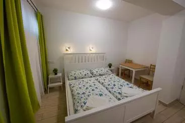 Pensiune Hullam Rooms Siofok