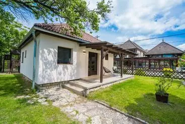 Pensione Mf Diana Family Apartment
