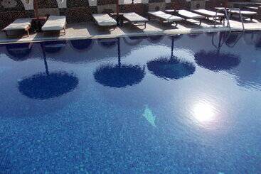 فندق Apart Black Sand