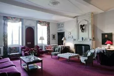 בית מלון כפרי Chateau Des Vigiers