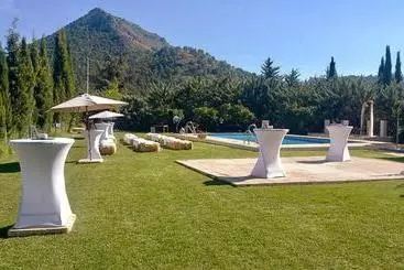 Turistihuoneistot Caserio Del Colmenar