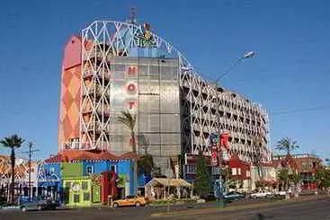 Szálloda Festival Plaza