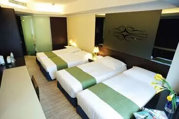 هتل Harbour Plaza 8 Degrees