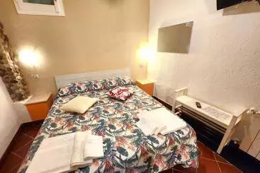 Bed and Breakfast Bb Affittacamere Guest House Le Quattro Stagioni