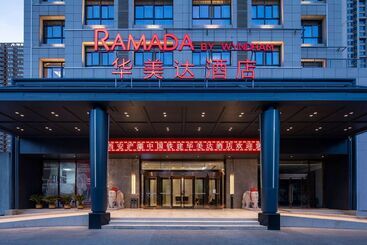 Hotel Ramada By Wyndham Xi'an Chanba