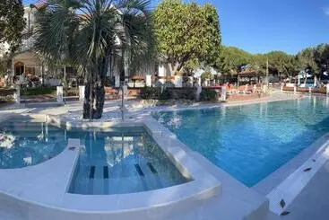 Hotel Diano Sporting Apartments