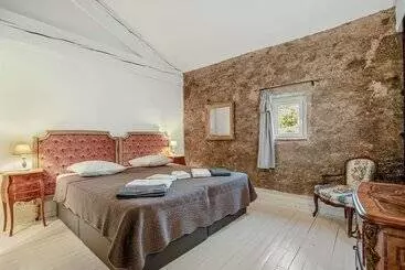 Hotel Château Hermitage De Combas