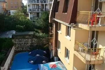 Hotelli Lotos Apartments